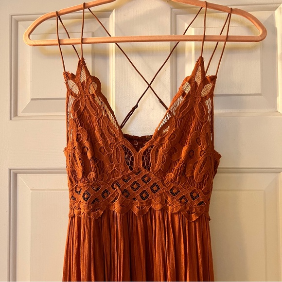 Free People Women Adella Sleeveless Slip Dress Ochre long copper colored - Picture 3 of 13